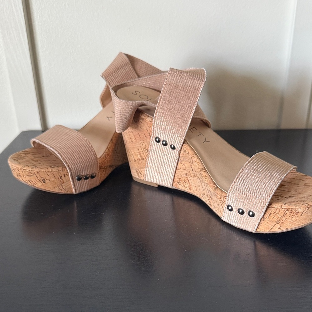 Sole Society Beige Wedge Sandals